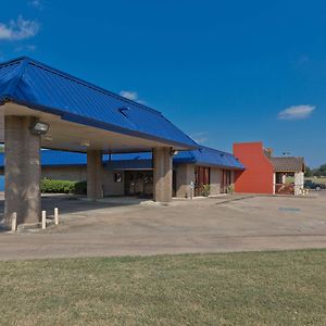 Knights Inn Brenham